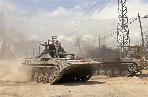 Rebels seek extra help for key town