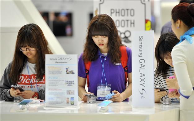 Samsung sells more than 10 million Galaxy S4 smartphones