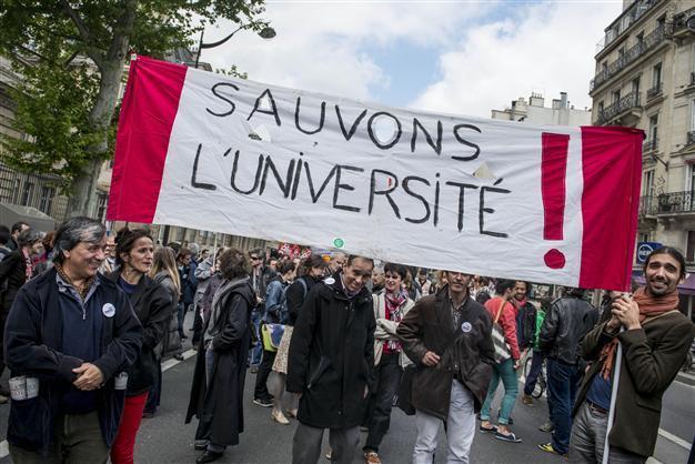 French lawmakers ok plan for more English at universities