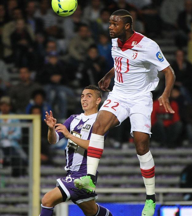 Galatasaray signs best defender of French league, Aurélien Chedjou
