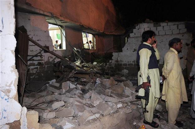Bombs kill eight at Pakistan election offices: officials