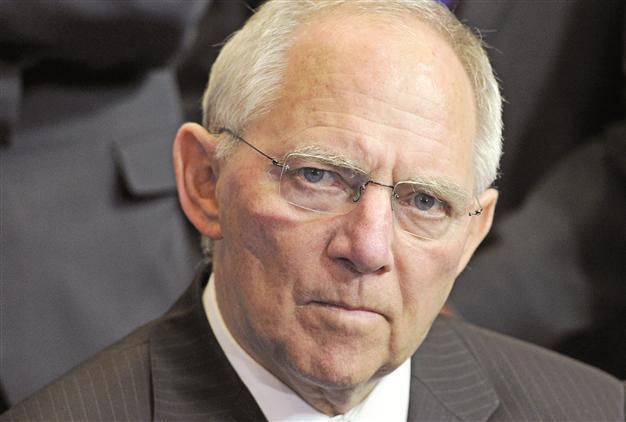 To be against euro insane, says German minister