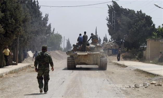 Hezbollah, rebels clash in Syria near Lebanon border