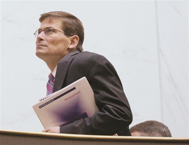White House lawyer to become CIA deputy head