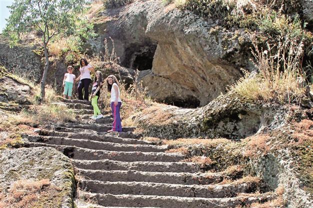 French archaeologists to examine Stone Age inns in Black Sea province
