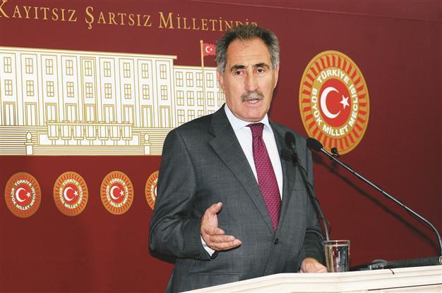 Former minister says he won’t resign from ruling AKP