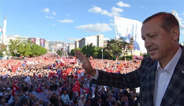 Turkish PM warns over possible rise of sectarian tensions