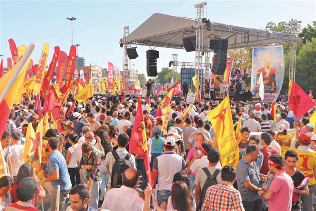 Turkeys Alevi community doubtful of government initiatives