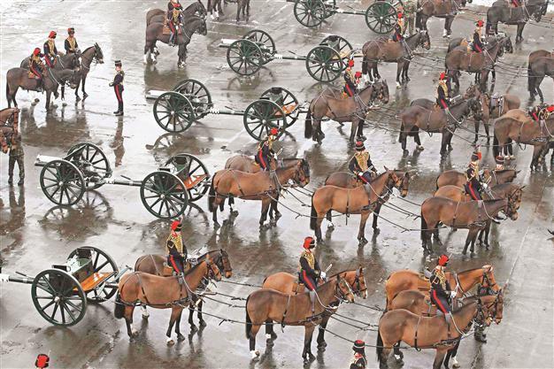 Horse-tank row dominates Britain’s austerity debate