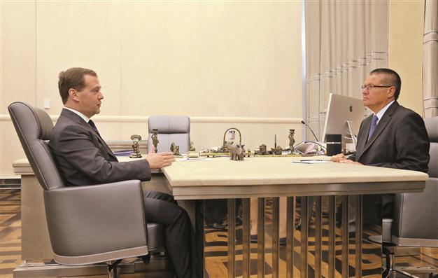 Russia will have to ‘optimize spending’