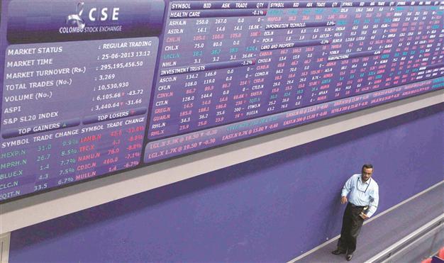 Turkeys Central Bank keeps low rates amid dollar rally