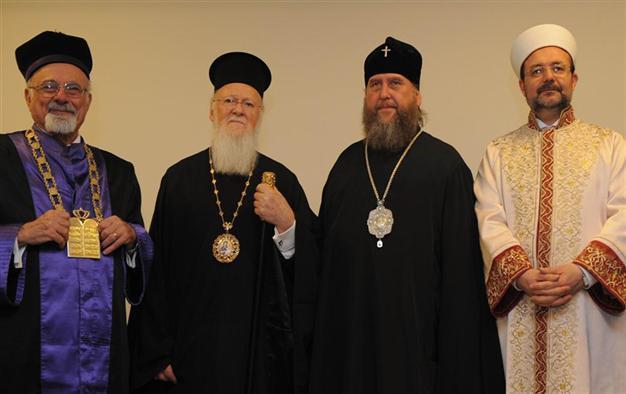 Despite good record, Turkey favors Sunni groups, says US religious freedom report