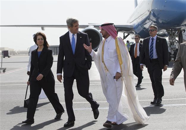 Kerry calls for support to the opposition to end Syria imbalance