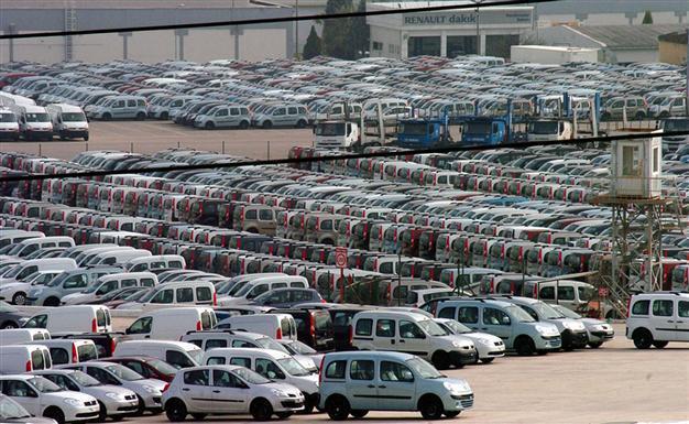 Turkey’s exports slightly up in June