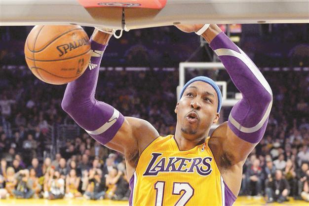 Dwight Howard to Houston highlights the ‘signing day’