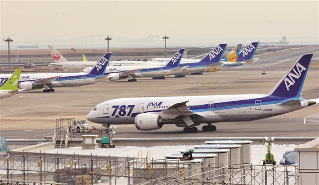 US Boeing begins repairing Dreamliners owned by Japan