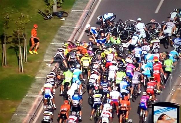 Lithuanian cyclist Kruopis survives mass crash to win second stage of Tour of Turkey
