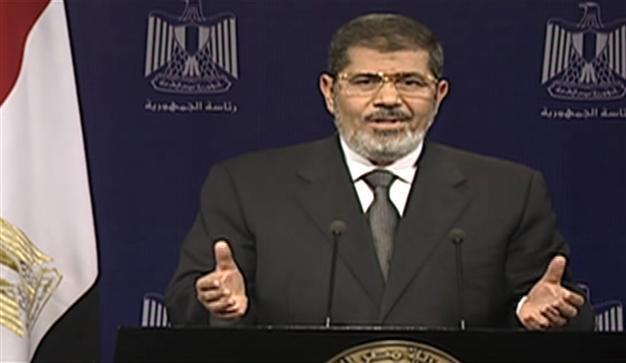 Egypts Morsi says he wont step down to protect democratic legitimacy with his life