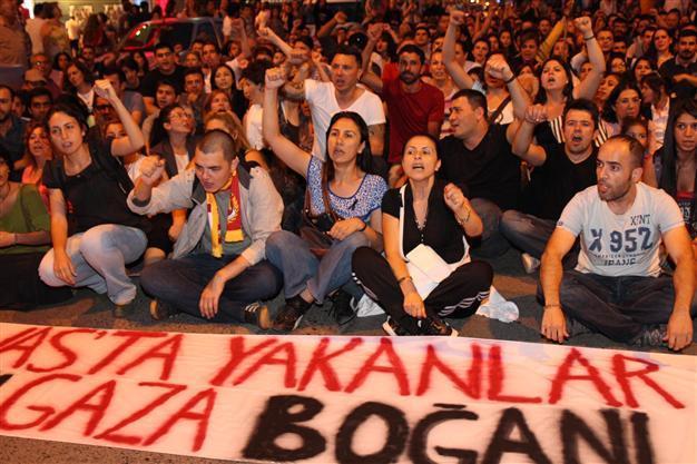 Crowds gather across Turkey to commemorate 20th anniversary of Sivas massacre