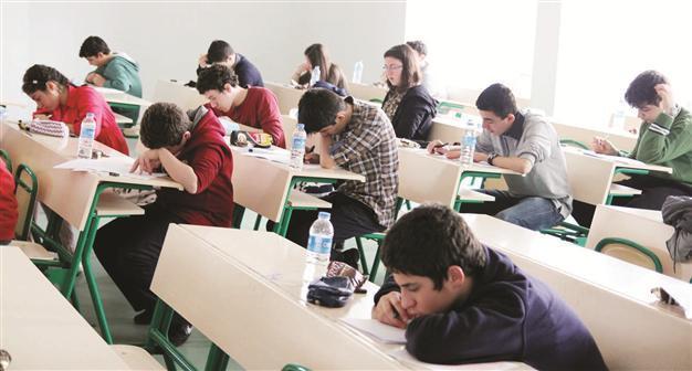 Government plans to shut down private exam courses