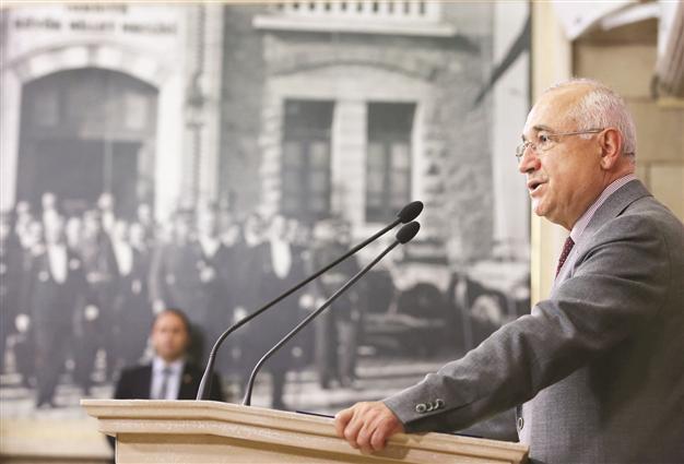 Parliamentary Speaker Çiçek urges parties to review their red lines