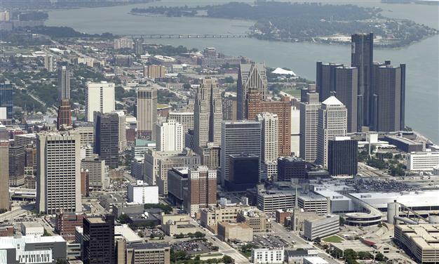 Detroit becomes largest US city to file for bankruptcy