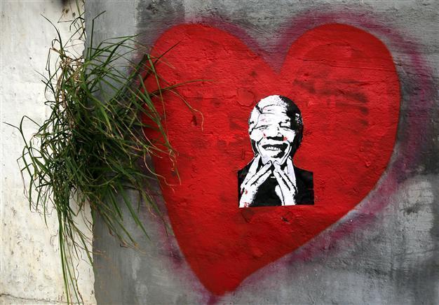 Doctors advised unplugging vegetative Mandelas life support