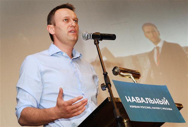 Prosecutor seeks 6 years jail for top Russian opposition leader