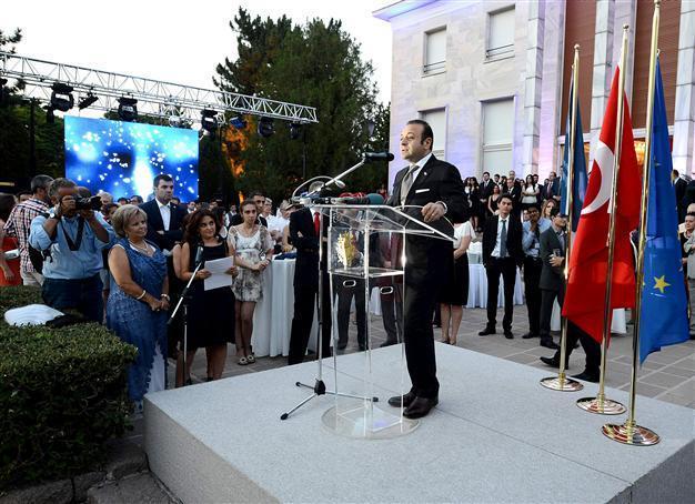 EU minister attends Bastille Day reception at French Embassy, calls for opening of new EU chapter