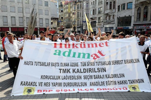 BDP organizes government, take a step rally in Istanbul