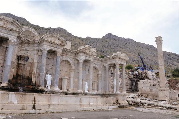 Fourth pillar revealed at Sagalassos old city