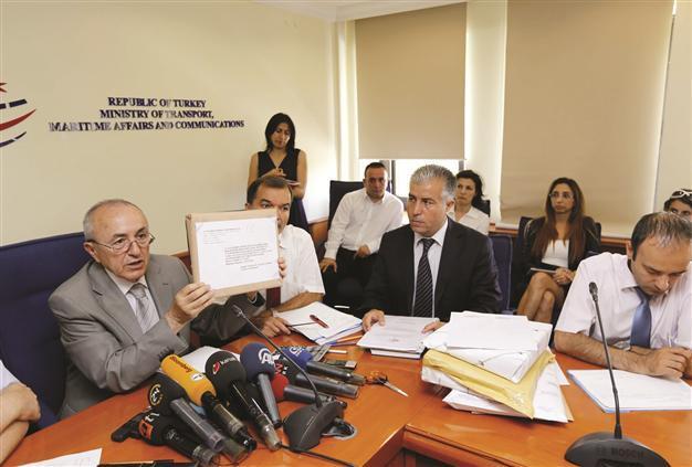 Three companies in smart board tender