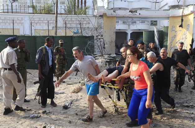 Car bomb hits Turkish staff building in Somali capital, killing Turkish special forces agent