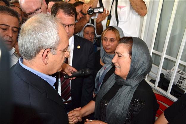Main opposition leader meets parents of killed Gezi protesters, vows justice