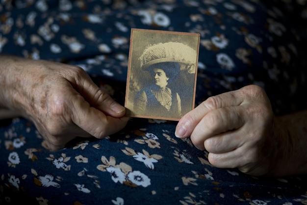 Social media help track property lost in Holocaust