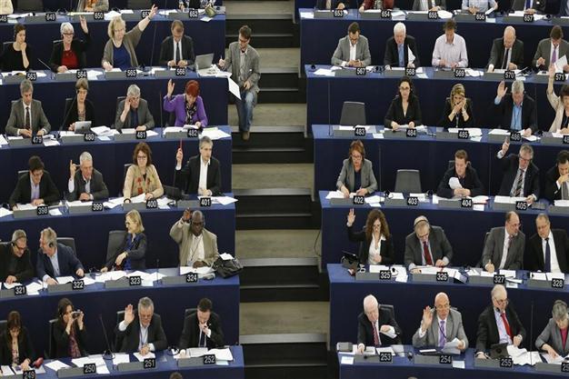 Turkish democracy needs compromise and tolerance, say members of European Parliament