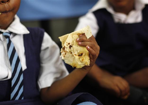 Indian school head arrested over mass poisoning: Police