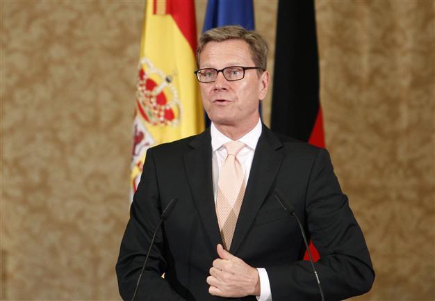 German Foreign Minister Westerwelle arrives in Egypt amid political impasse