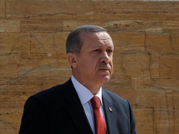 Erdoğan holds phone talks with Merkel, Ayrault over Egypt, Syria