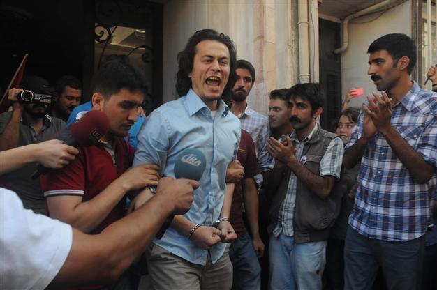 Police raid homes of Workers’ Party and TGB members ahead of Ergenekon verdict