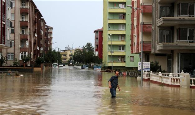Flood hits Black Sea province of Samsun