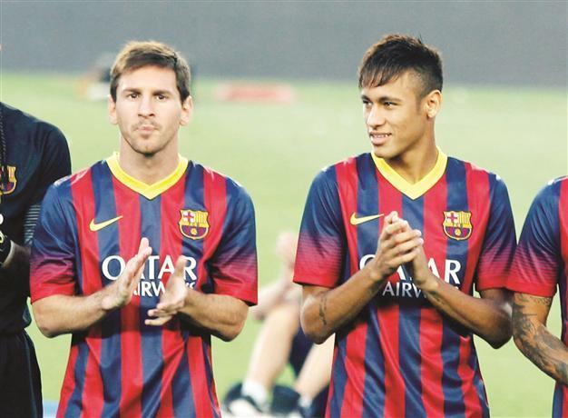 Neymar-Messi show starts in Thailand