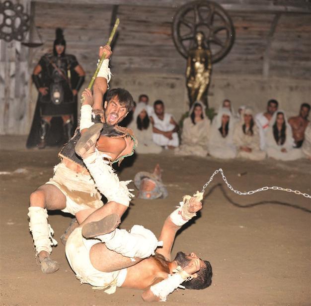 Would-be gladiators fighting for regular jobs after closure of school