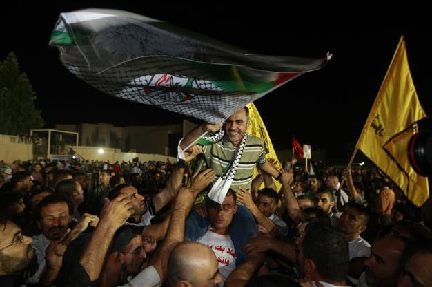 Israel, Palestinians resume peace talks amid settlement row