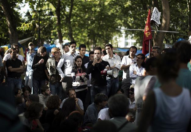 Gezi Park protesters hold forums to discuss next move