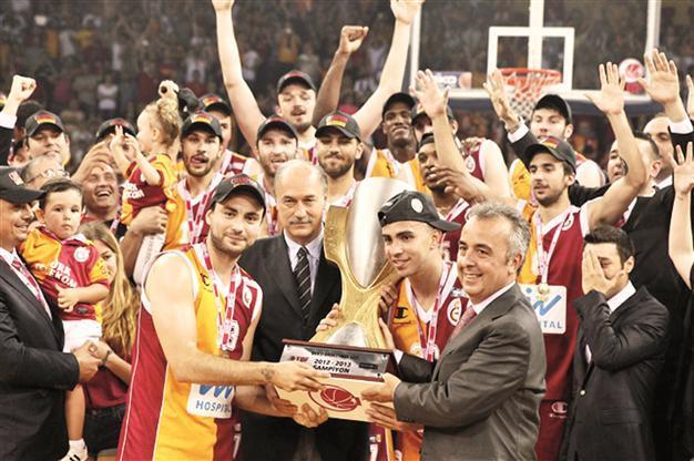 Galatasaray enjoys title that came after 23 years