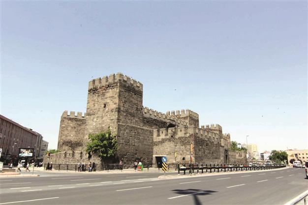 Ancient castle of Kayseri to become art, culture center