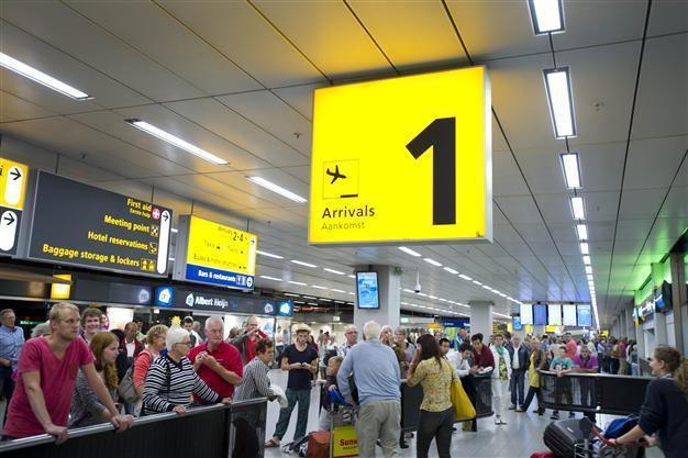 Travel firms cancel holidays as violence grips Egypt