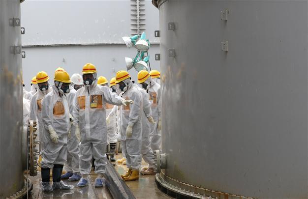 Fukushima operator to seek foreign advice on toxic water