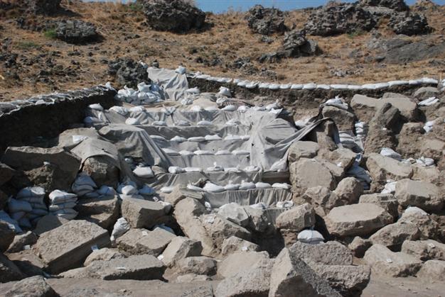Roman theater unearthed in Hatay